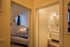 1 camera, Wi-Fi gratuito, lenzuola