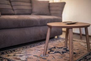 TV - Newly Renovated and Central Apartment Eva with Wi-Fi (Bozen)