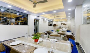 Restaurant - Treebo Trend Bandhan Residency (Barasat)