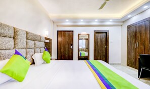 Kahden hengen standard-huone | Työpöytä, silitysrauta/-lauta, ilmainen Wi-Fi, vuodevaatteet