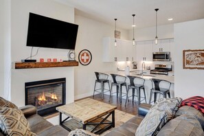 TV connectée, cheminée, jeux vidéo, Hulu