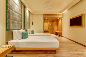 Deluxe Twin Room | Desk, free WiFi, bed sheets - Lemon Tree Premier Bhubaneswar (Bhubaneshwar)