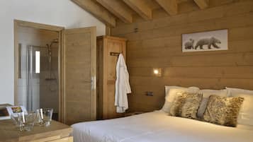 Luxe beddengoed, een kluis op de kamer, individueel gedecoreerd
