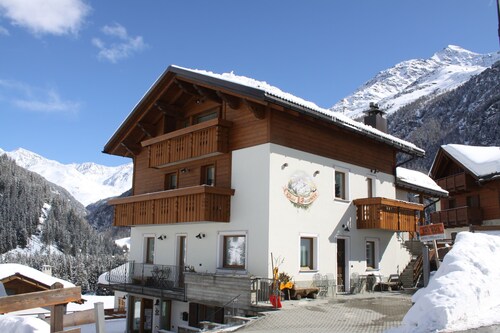TWO-ROOM APARTAMENT   BIKE TREKKING  MOUNTAIN VALFURVA STELVIO GAVIA