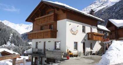 TWO-ROOM APARTAMENT BIKE TREKKING MOUNTAIN VALFURVA STELVIO GAVIA