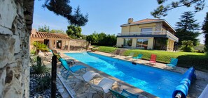 Piscine extérieure, piscine chauffée