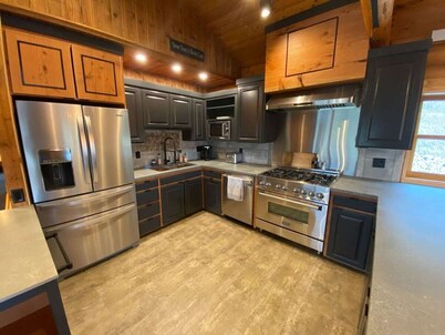 Summer Escape at Aspen Bear Paws, Mountain Views