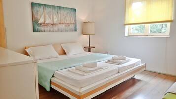 2 bedrooms, free WiFi, bed sheets