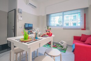 Living area - Apartament Family Sean and Box (Pietra Ligure)