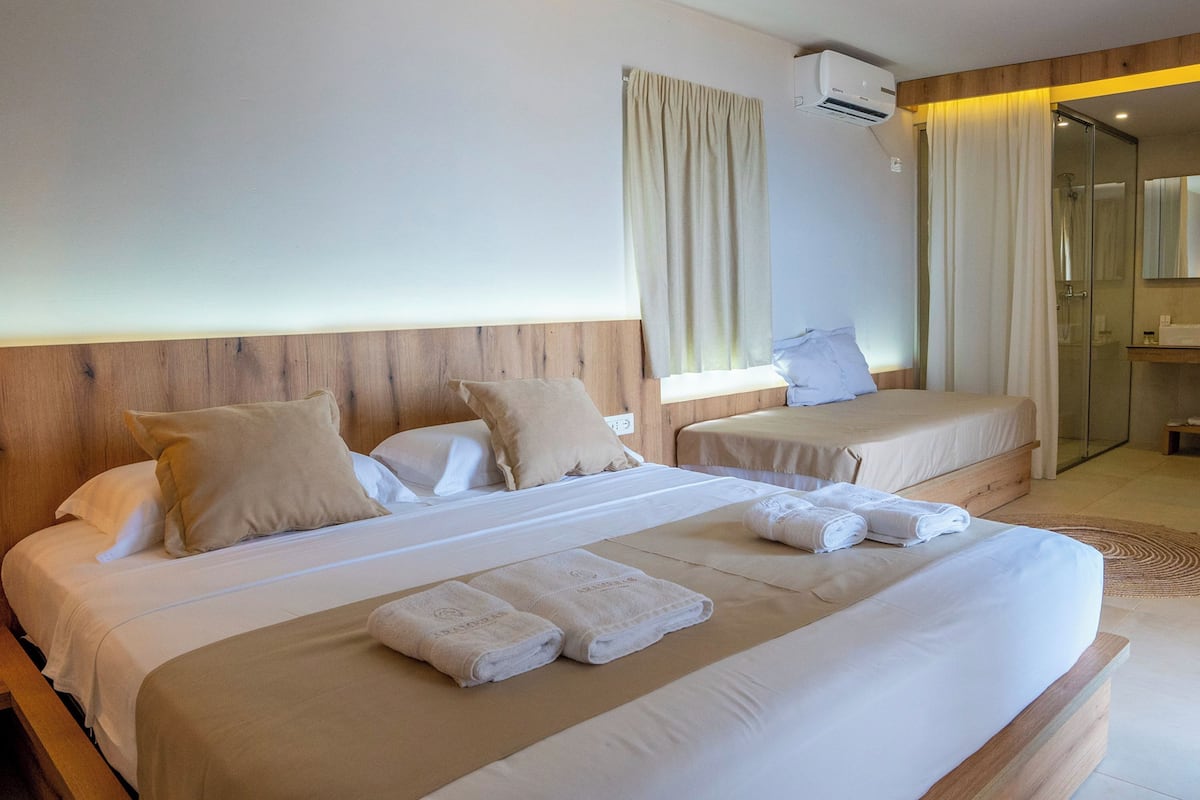 Family Villa Sea View | 2 bedrooms, down comforters, minibar, in-room safe