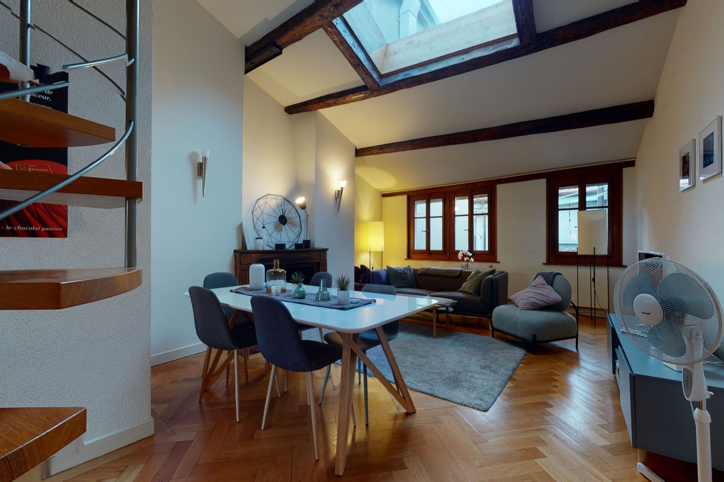 Basic Apartment, Multiple Beds | Living room | TV