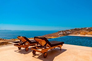 Villa, varias camas | Alberca | Alberca al aire libre 