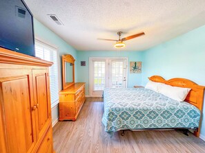 4 bedrooms, internet, bed sheets