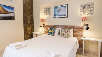 Apartamento, 1 cama Queen | 1 quarto, ferros/tábuas de passar roupa, Wi-Fi de cortesia