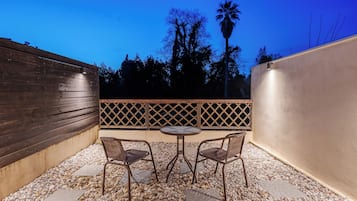 Apartment, 1 Queen Bed | Terrace/patio