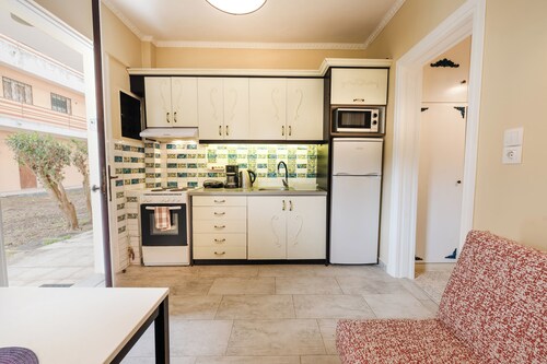 Palaiopolis Maison by Konnect, Mon Repos