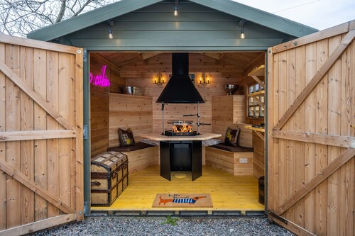 Luxury Scottish Cottage, featuring "'The Artic Cabin"