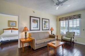 Living area - Resort (Indian rocks beach)