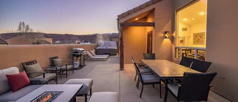 Outdoor dining