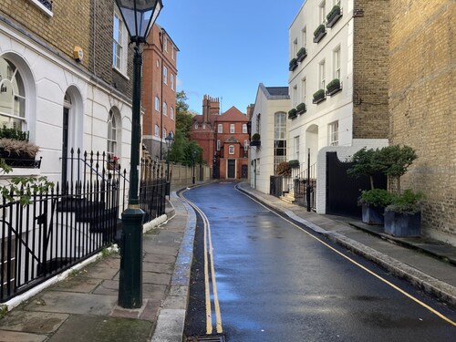 Wonderful Chelsea Flat, 2 Bedrooms, 2 Bathrooms