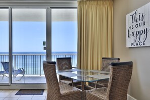 تناول الطعام