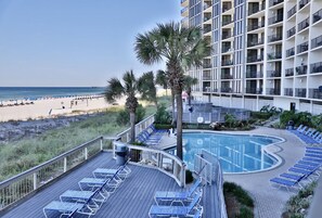 Et oppvarmet basseng