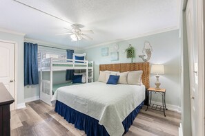 3 soveværelser, strygejern/strygebræt, internetforbindelse, sengetøj