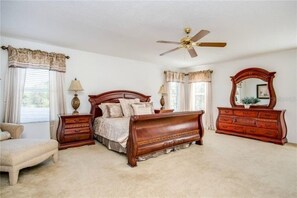 5 Schlafzimmer, Bügeleisen/Bügelbrett, Reisekinderbett, kostenloses WLAN