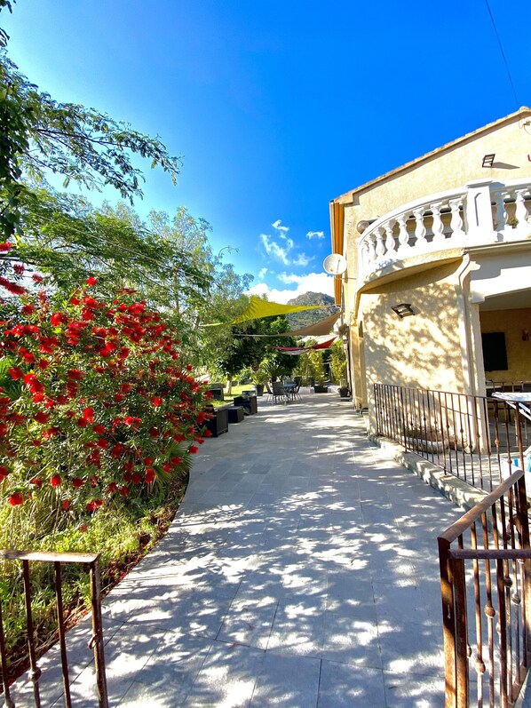 Enceinte de l’hébergement