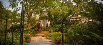 Private Elora Studio in heart of Elora