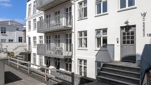 Unclassified image, 3 of 13, button - Superior Apartment Su (Reykjavík)