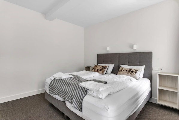 1 bedroom, WiFi, bed sheets, wheelchair access