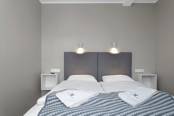 1 bedroom, WiFi, bed sheets