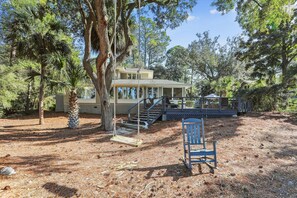 Property grounds - 184 Mooring Buoy ~ Enjoy Peaceful Golf Course Views & Short Walk to the Beach | (Hilton Head Island)