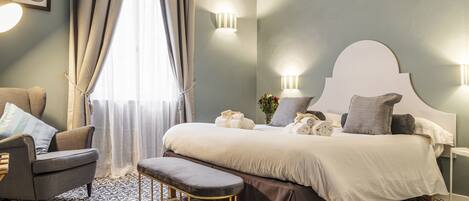 Comfort Double Room (2 - Della Torre) | Premium bedding, down comforters, free minibar, individually decorated