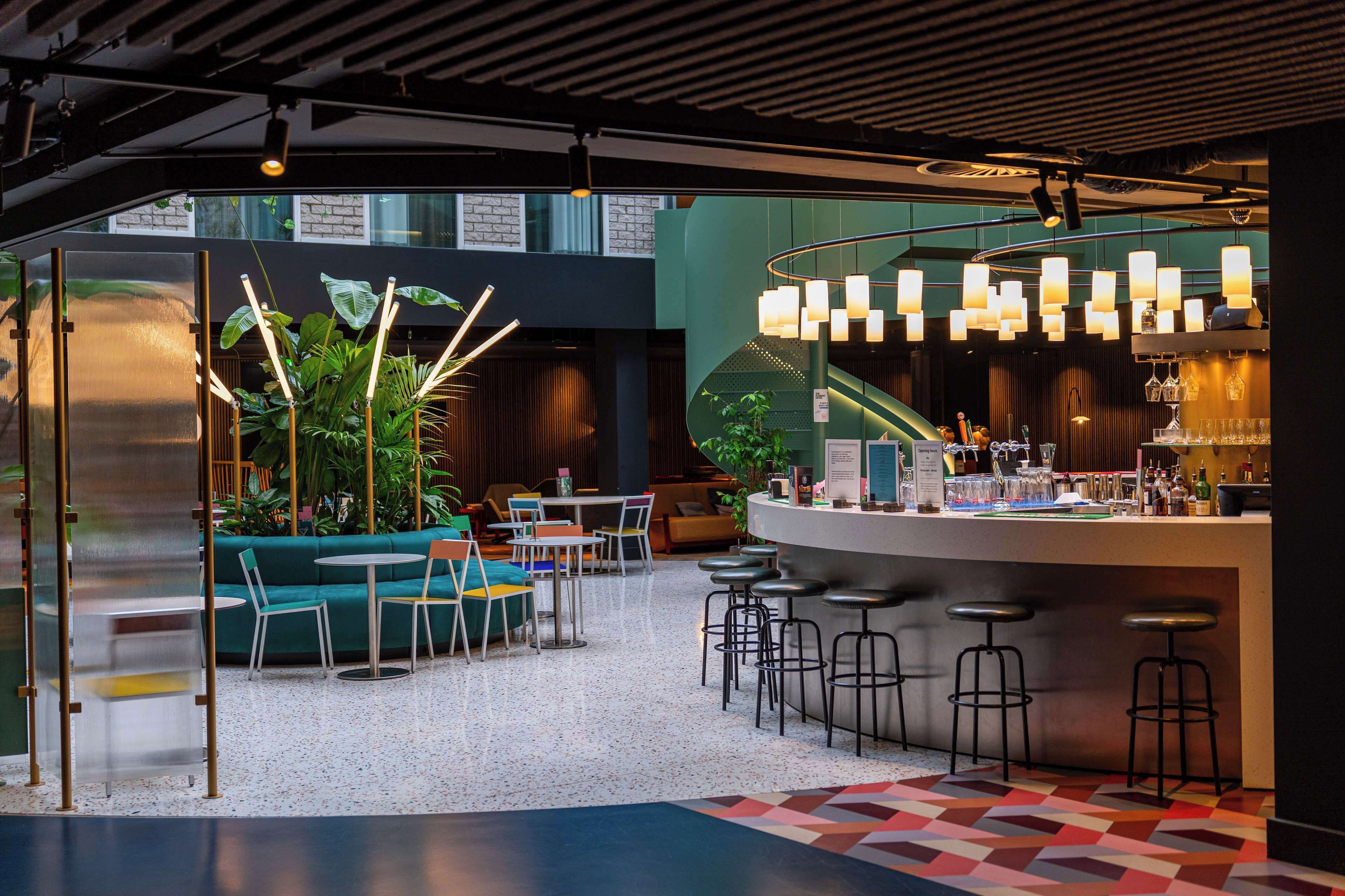 Frokostbuffé hver dag (EUR 17.5 per person)