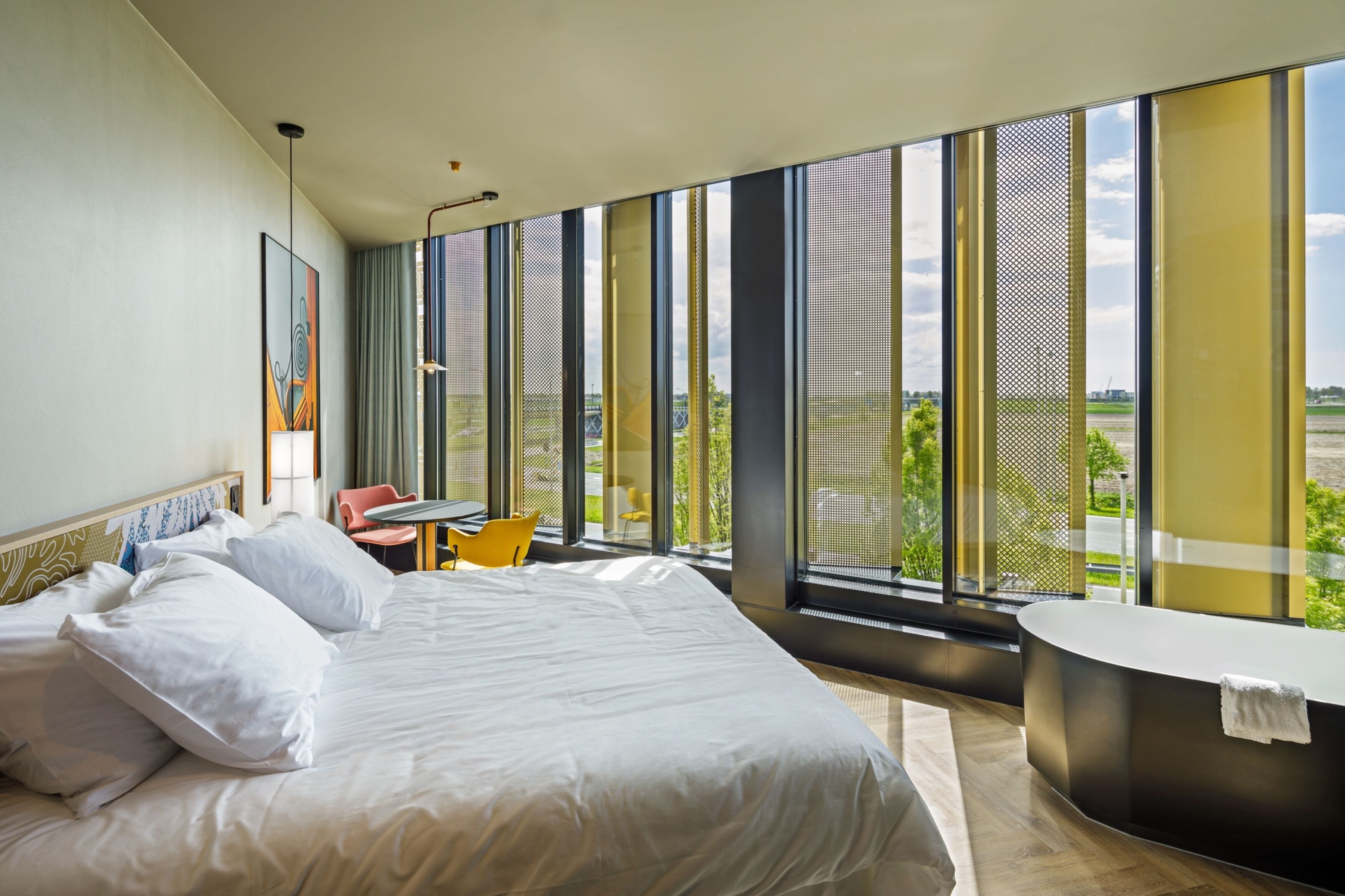 Hypo-allergenic bedding, in-room safe, desk, laptop workspace