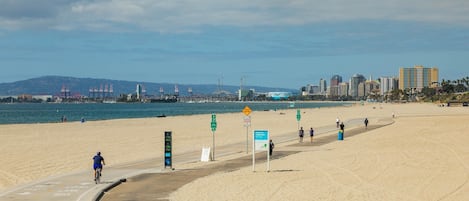 Vlak bij het strand