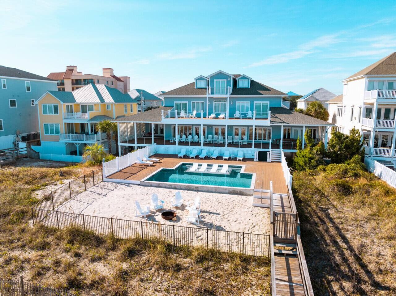 Een buitenzwembad, een verwarmd zwembad