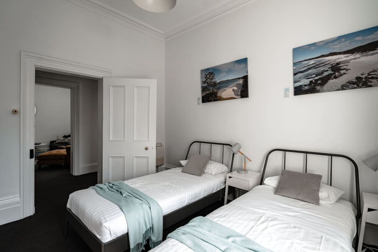 3 bedrooms, iron/ironing board, WiFi