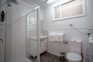Hair dryer - Ms Sophia's Studio Apartment - Historic Battery Pt (Battery Point)