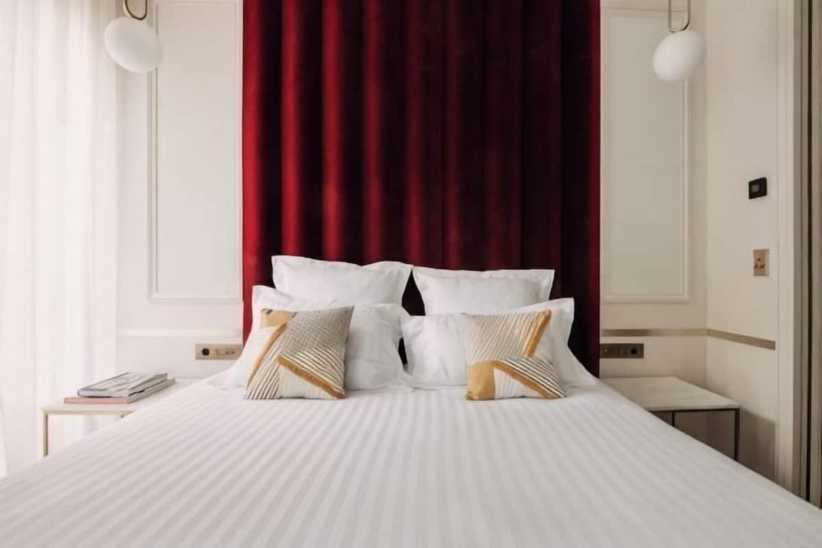 Hochwertige Bettwaren, Pillowtop-Betten, Zimmersafe