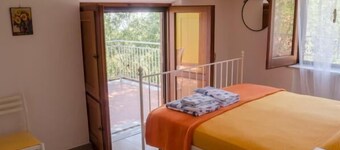Holiday house Palinuro for 1 - 6 persons with 2 bedrooms - Twin house