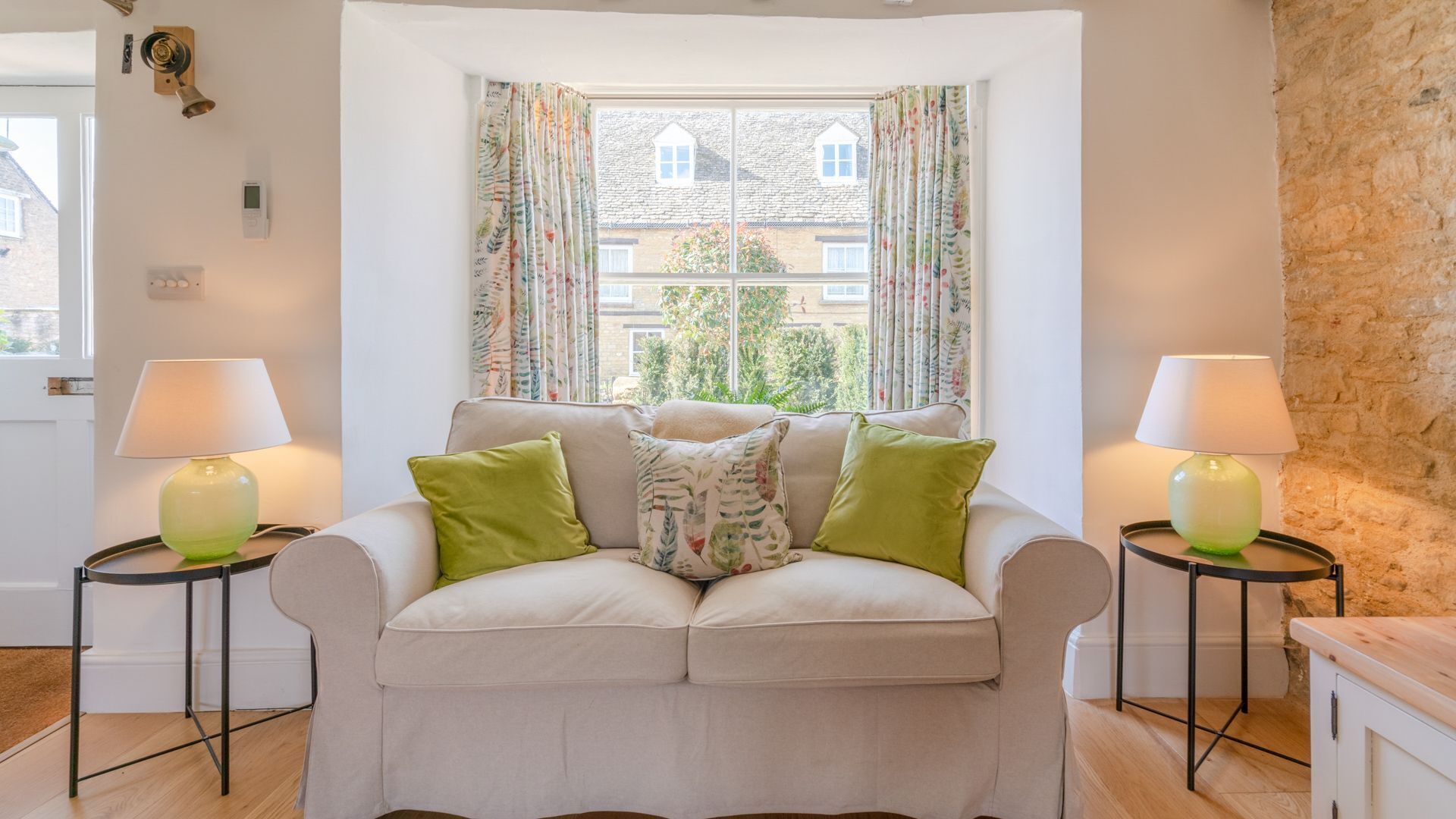 Televisión, chimenea