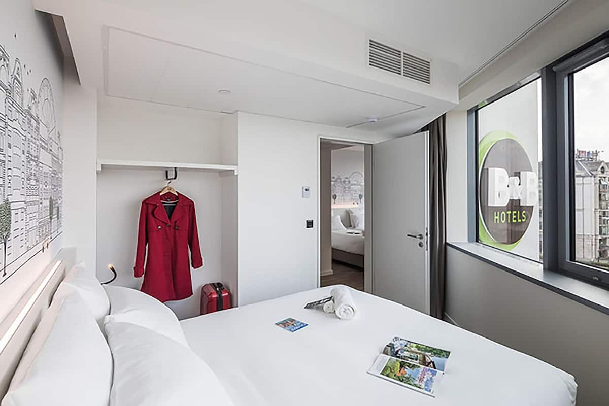 Chambre Quadruple Supérieure | Coffres-forts dans les chambres, bureau, chambres insonorisées