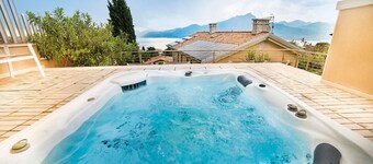 Holiday apartment Torri del Benaco for 1 - 4 persons with 2 bedrooms - Holiday house