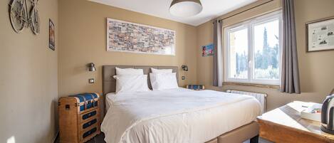 1 bedroom, free WiFi, bed sheets