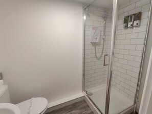 Studio | Bathroom