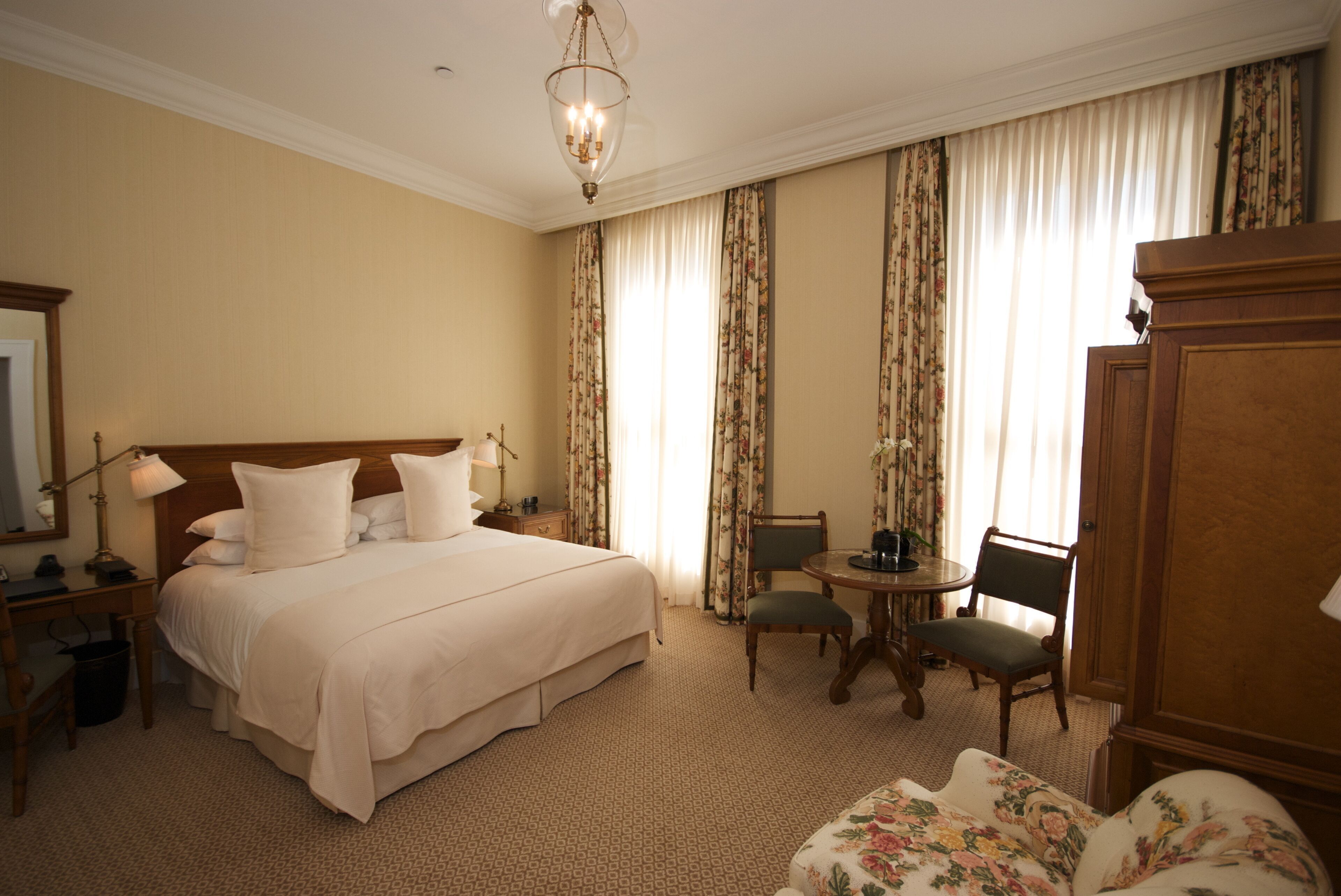 Premium bedding, down comforters, in-room safe, desk