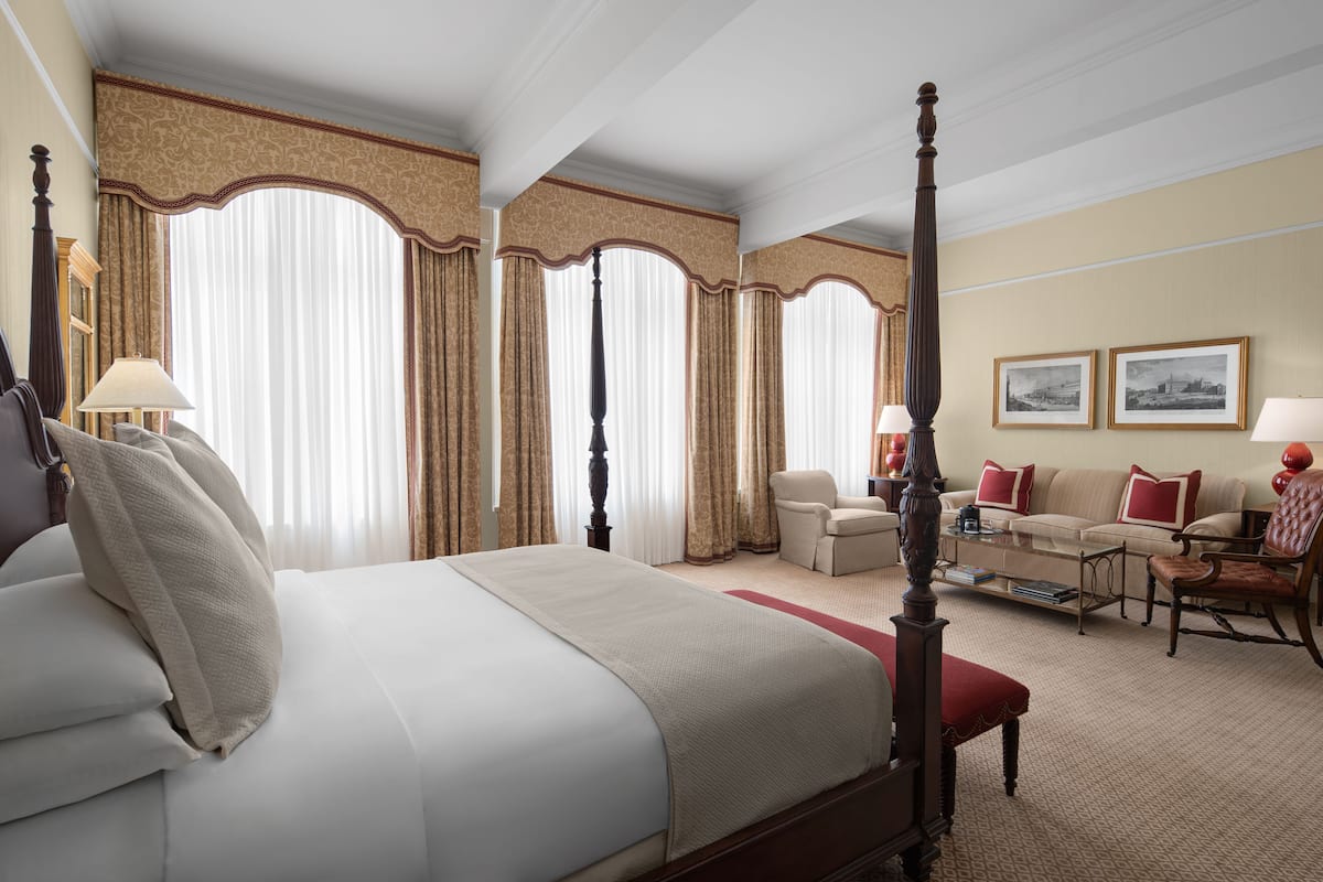 Premium bedding, down comforters, in-room safe, desk